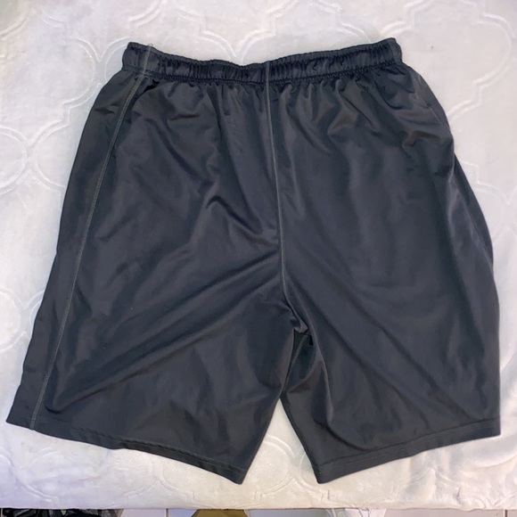 Men’s Nike Basketball Shorts - Picture 2 of 2